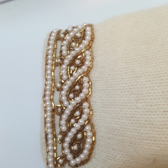 Dazzling off white wool beaded vintage sweater for Christmas & the holidays - Picture 4 of 4